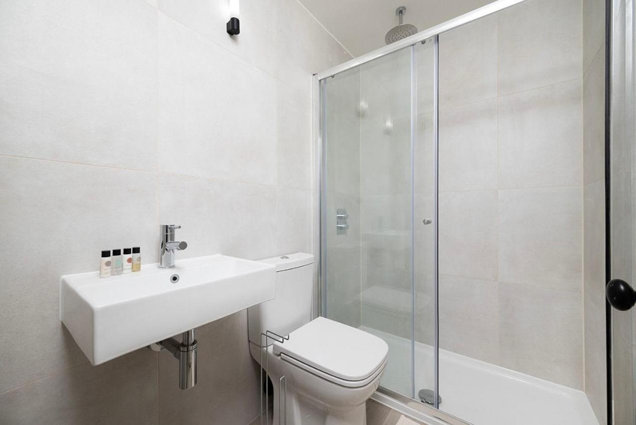 Dandi 190 Northolt Road Harrow Apartment