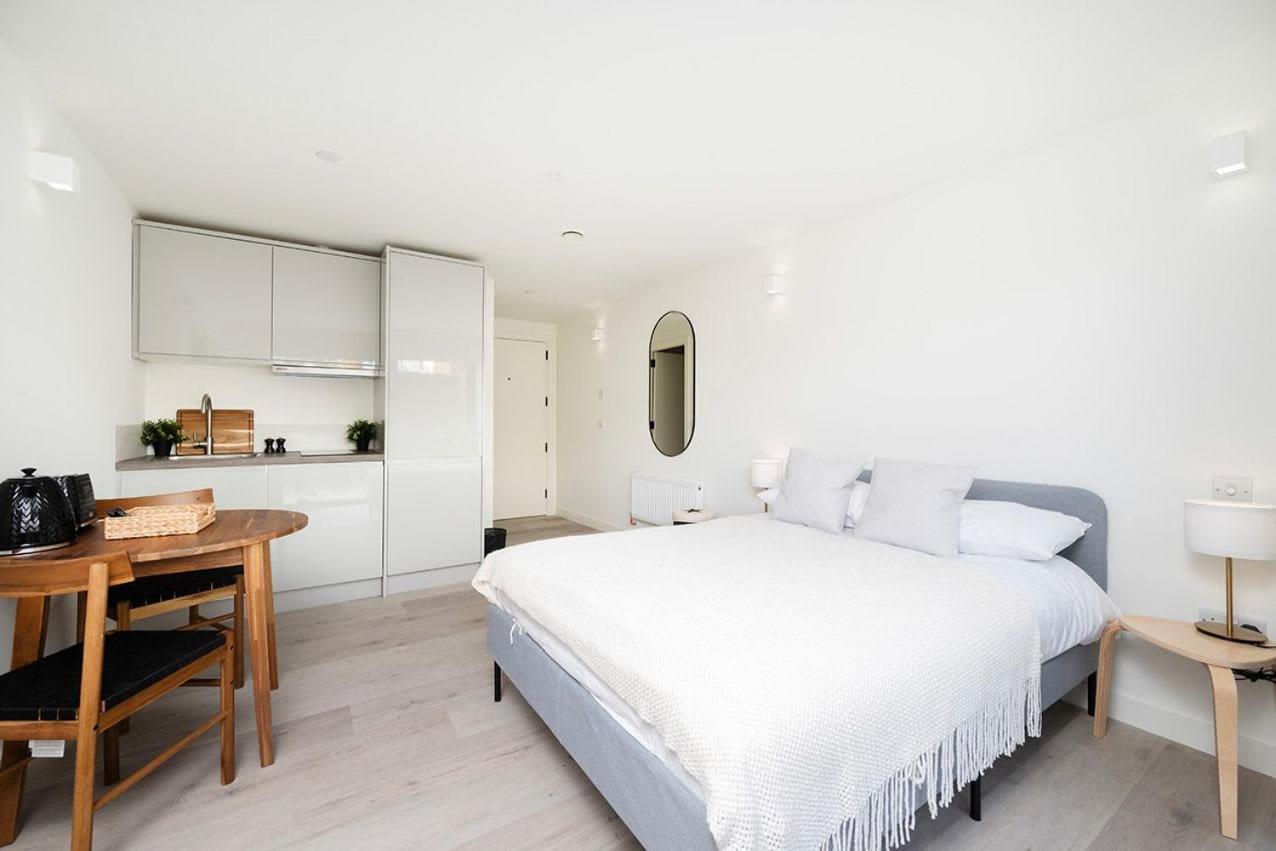 Dandi 190 Northolt Road Harrow Apartment